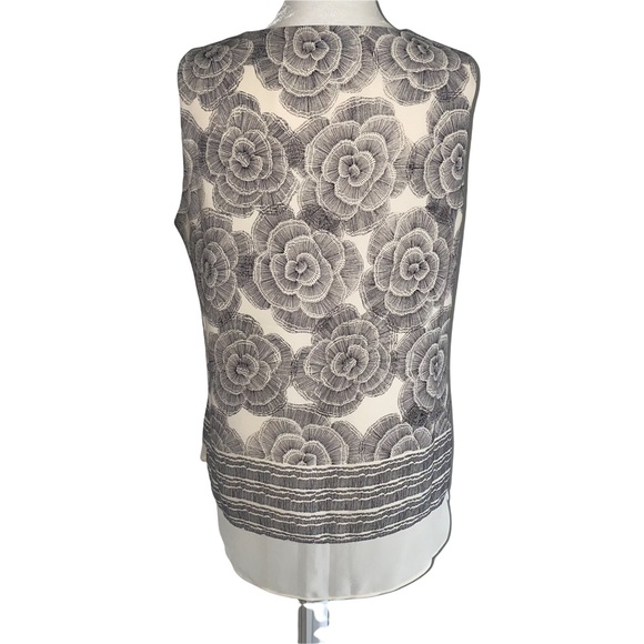 Rose + Olive Black and Cream Floral Sleeveless Layered Hem Blouse M - Picture 7 of 13